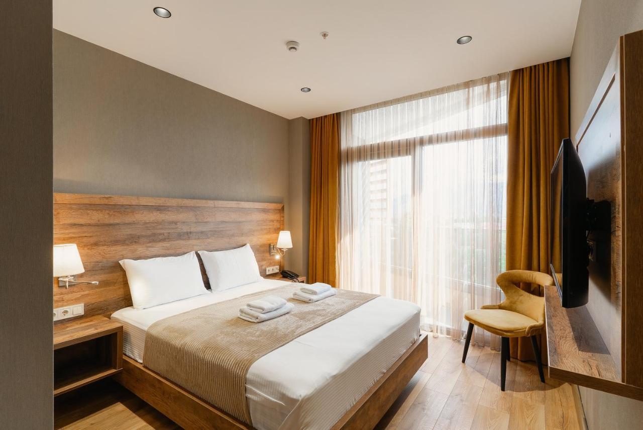 Cozy Loft Hotel Batumi Kültér fotó