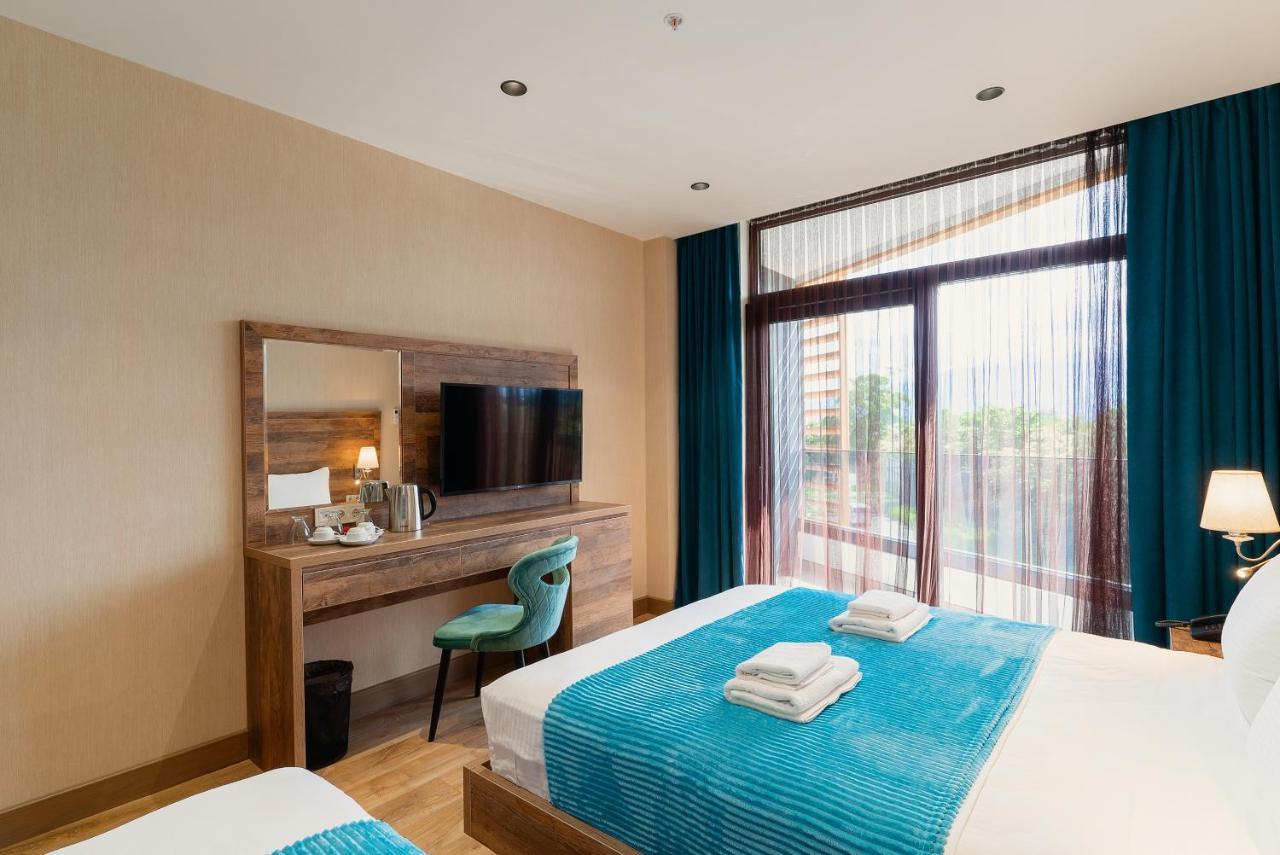 Cozy Loft Hotel Batumi Kültér fotó